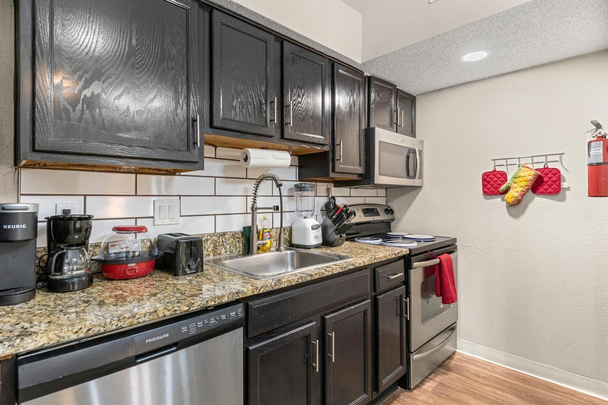 Tranquil Haven 2bd 2ba Paradise 10min To Orlando's Theme Parks Apartment Orlando
